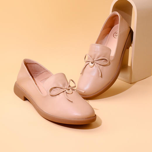 Safiya/索菲娅2023年秋新款浅口真皮蝴蝶结软底休闲单鞋深口皮鞋乐福一脚蹬便鞋 SF33112029 商品图5