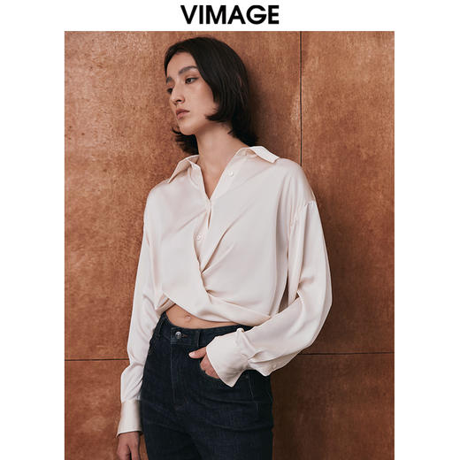 VIMAGE纬漫纪扭结设计短款直筒显瘦纯色设计感雪纺衬衫秋新款V2013603 商品图2
