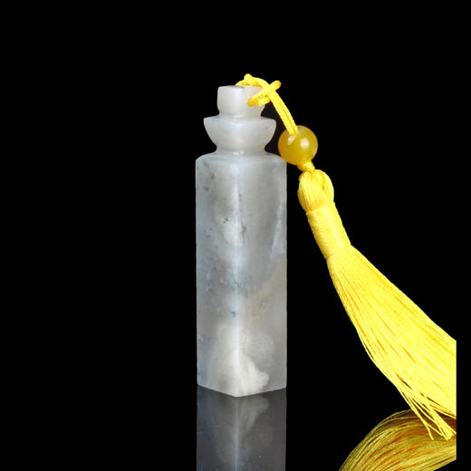 孤品014503:昌化冻石博古钮小方章-1.3*1.3*6.3cm 商品图2