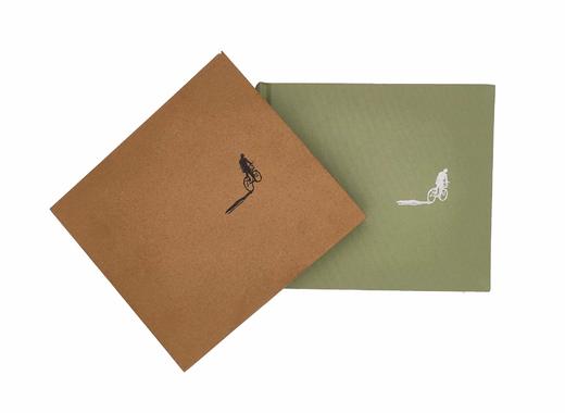 《漫游》李伟黑白摄影集 商品图2