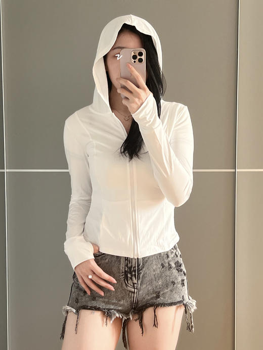 【品牌直发】小野和子防晒服修身款 四色可选 UPF200+速干凉感高弹冰丝防晒衣（尺码偏小） 商品图1