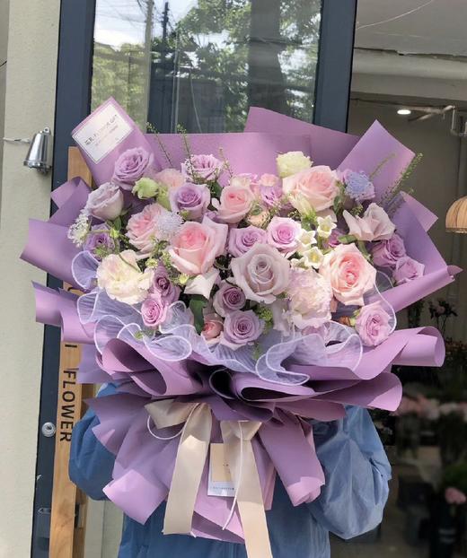 粉玫瑰绣球混搭花束 商品图1