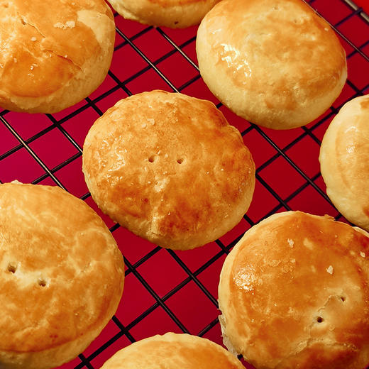 手工黄油鲜花饼 饼皮金黄 口感酥软 馅料满满 商品图3