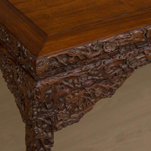 二十世纪 红木满雕梅花纹条桌 商品图1