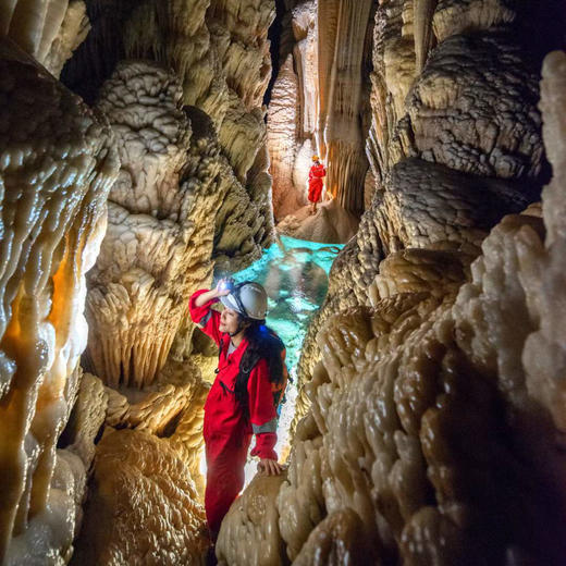 贵州一日游｜多洞穴特惠一日探洞历险，视觉震撼探洞，看上亿年的钟乳石，玩瑰丽梦幻神奇玻璃水浆板和绳降 商品图7