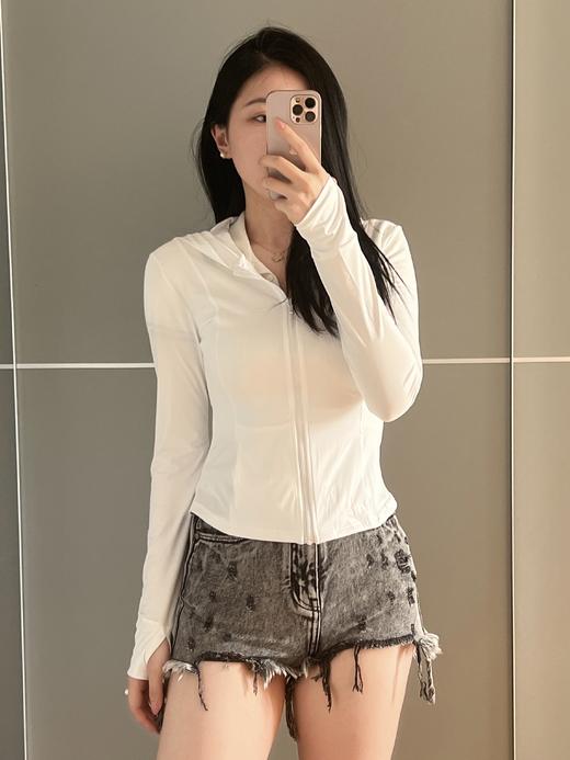 【品牌直发】小野和子防晒服修身款 四色可选 UPF200+速干凉感高弹冰丝防晒衣（尺码偏小） 商品图2