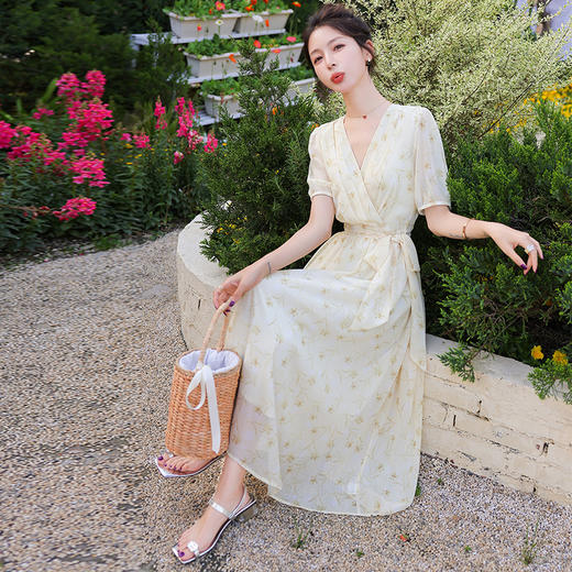 夏新款气质感茶歇法式v领碎花连衣裙收腰显瘦长裙HR-MYL2318 商品图5
