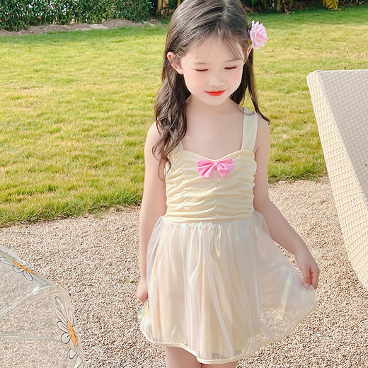 【甜美可爱！夏季新款泳衣】儿童泳衣2023新款，女童中小童连体公主蓬蓬裙，亲肤舒适，让宝宝像公主一样自信迎接每天，穿上网纱度假泳装，无惧阳光沙滩，网纱度假泳装，透气舒适，宝宝穿上就不想脱下！-QQ 商品图0