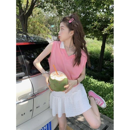 【春夏新款时尚必备！】实拍少女粉粉无袖polo领上衣，让你尽情展现青春活力，在人群中散发出甜美女人味道。 商品图2