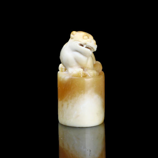 孤品014564:老挝石北部黄貔貅钮随形章-3.0*1.9*3.8cm 商品图3