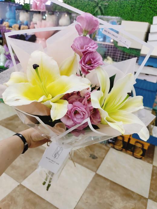 百合洋桔梗一束 商品图0