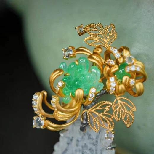 龢盒原创 淡‬如菊·冰‮翡种‬翠绿菊‮花瓶‬胸针‬吊坠 商品图3