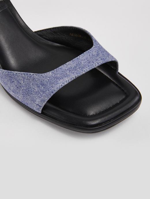 弧形一字带粗跟凉鞋AE0036237 商品图3