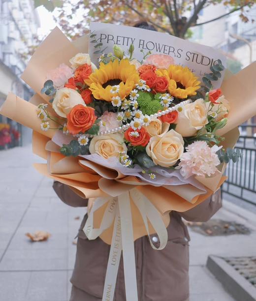 向日葵玫瑰花束 商品图0