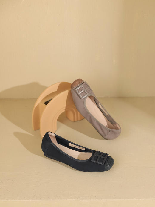 西村名物2023年秋季新款低跟圆头饰扣小香风法式单鞋X23CE33681 商品图6