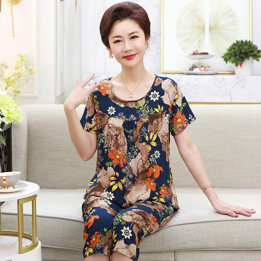 【妈妈夏装新款棉绸套装】舒适亲肤，适合大码奶奶老人穿着，夏季短袖T恤衫，中老年女装必备，让你与众不同！ 商品图0