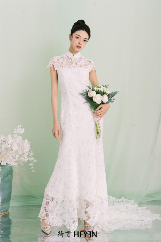 荷言HEYEN 美人如玉 白色蕾丝手工长拖尾新娘旗袍高级定制 商品图11