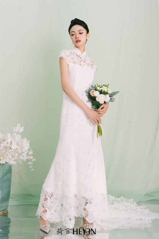 荷言HEYEN 美人如玉 白色蕾丝手工长拖尾新娘旗袍高级定制 商品图7