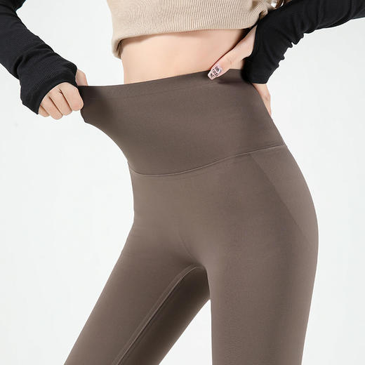 【显瘦塑型！无痕收腹鲨鱼裤】零束缚全无痕塑型，薄款显瘦塑造小蛮腰，紧身瑜伽裤，立体剪裁重压收腹，女外穿夏季裤哑光修身无尴尬线芭比裤粉丝专属 商品图2