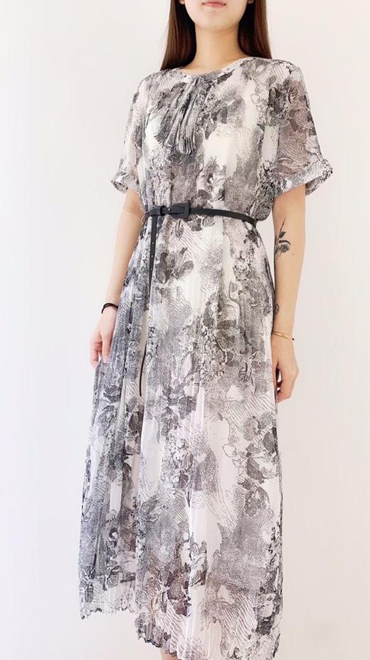 女连衣裙L1509 商品图0