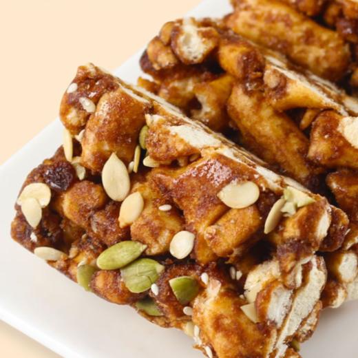 【超值两盒装！木糖醇不单独添加蔗糖苦荞坚果沙琪玛】口感鲜香软糯，清爽不腻营养美味，让你吃出健康美味，糖醇软糯休闲零食糕点早餐健康 商品图3