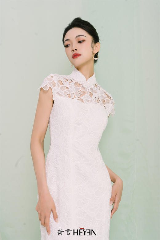 荷言HEYEN 美人如玉 白色蕾丝手工长拖尾新娘旗袍高级定制 商品图1