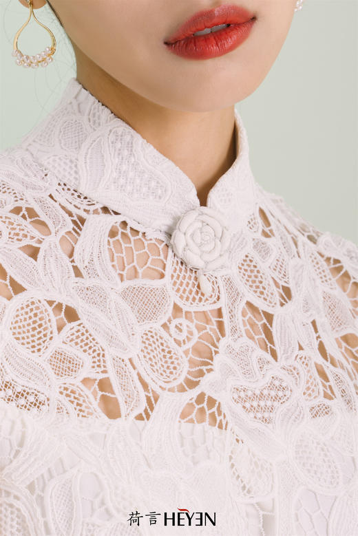 荷言HEYEN 美人如玉 白色蕾丝手工长拖尾新娘旗袍高级定制 商品图8