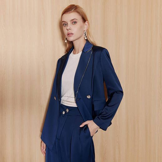 EITIE爱特爱秋季新款洋气纯色西装外套女C2303202 商品图1