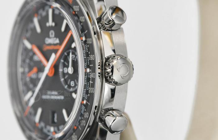 为速度而生的欧米茄赛车腕表:OM厂欧米茄超霸系列329.32.44.51复刻版