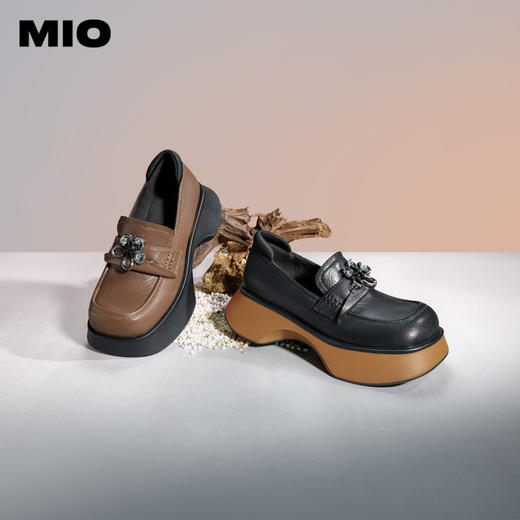 MIO米奥春季松糕鞋厚底拼色单鞋精致花朵饰扣英伦风乐福鞋女鞋M234530623 商品图1