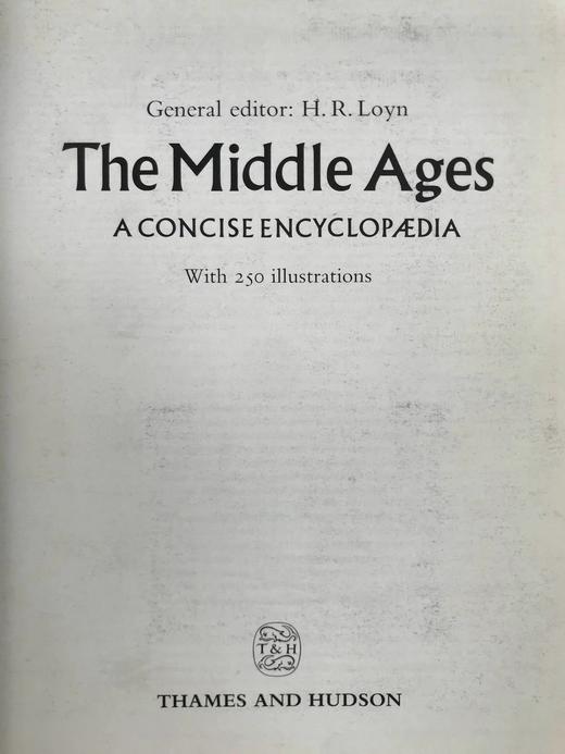 中世纪简明百科全书 250幅插图 精装16开 商品图3
