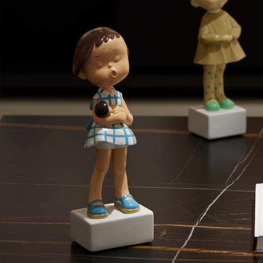 稀奇艺术向京签名限量版玻璃钢雕塑《别担心》可爱桌面艺术品摆件 商品图3