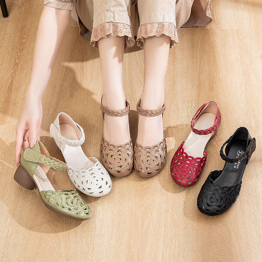 夏新款中老年真皮妈妈鞋凉鞋镂空雕WZ7732 商品图0