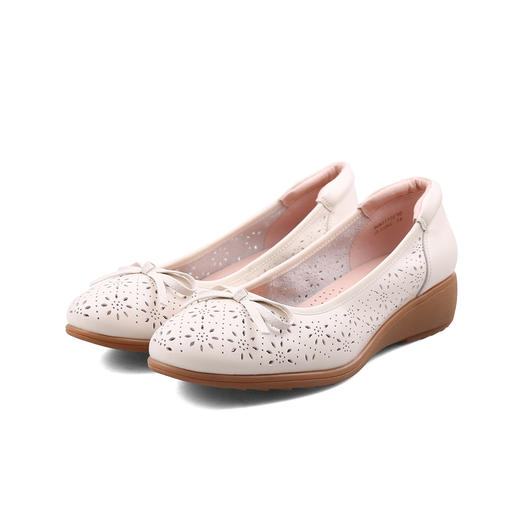 Safiya/索菲娅2023新品秋季舒适真皮休闲镂空蝴蝶结牛筋软底坡跟浅口单鞋 SF33111405 商品图7