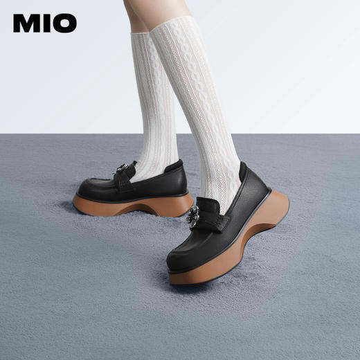 MIO米奥春季松糕鞋厚底拼色单鞋精致花朵饰扣英伦风乐福鞋女鞋M234530623 商品图0