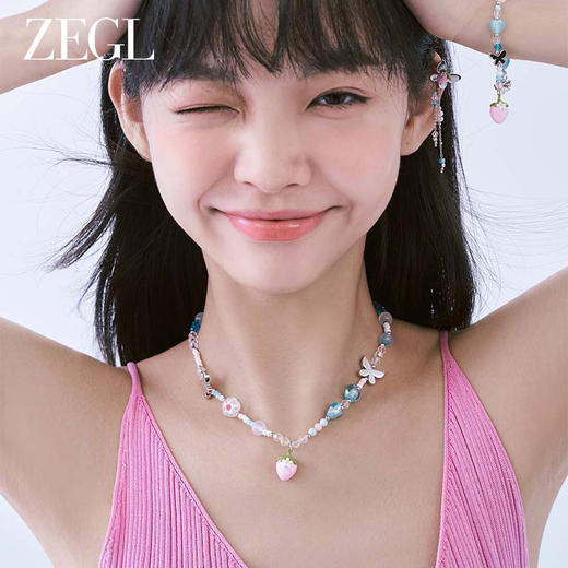 ZEGL设计师草莓小彩串甜心项链女2023年新款爆款多巴胺串珠锁骨链 商品图3
