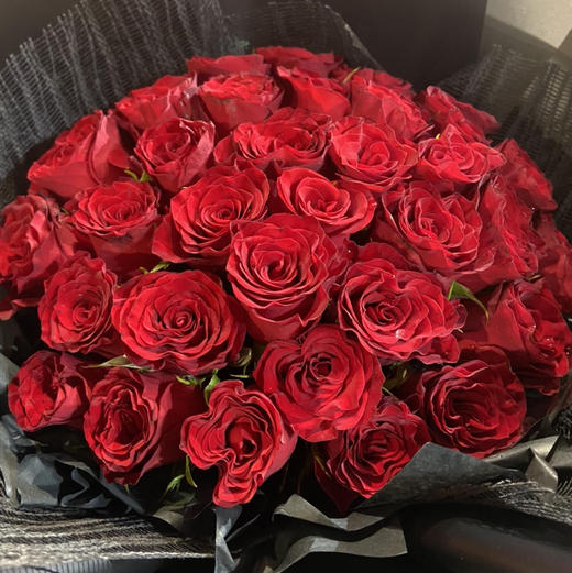 【深爱你】33朵黑丝绒玫瑰高端大气花束 商品图2