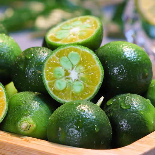 周三配送！新鲜小青柠，手打柠檬用的就是这个，雪碧加小青柠，夏日清爽小饮料！一份一斤 商品图0