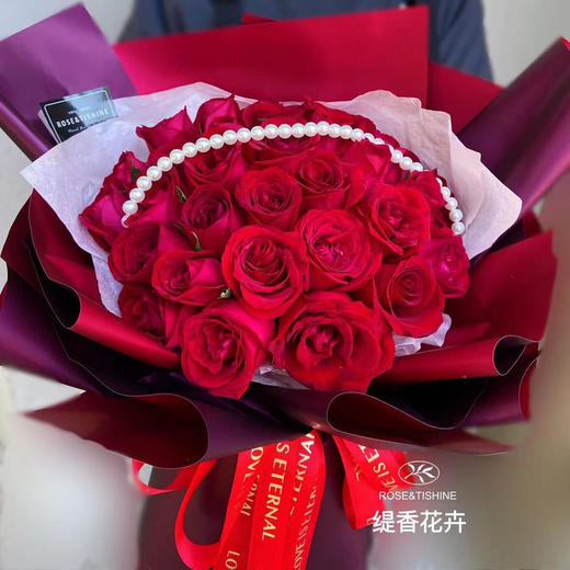 【倾心】33朵精品红玫瑰高端花束 商品图0