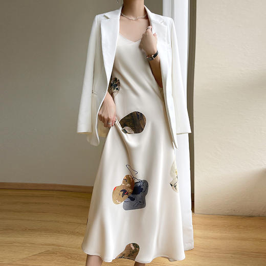 轻奢大牌女装丝稠缎面吊带长裙 v领气质简约连衣裙 商品图14