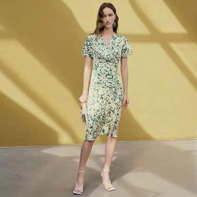 4F 爱特爱 连衣裙