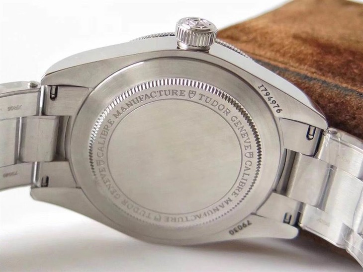 ZF厂帝舵碧湾系列M79030N-0001腕表新品评测