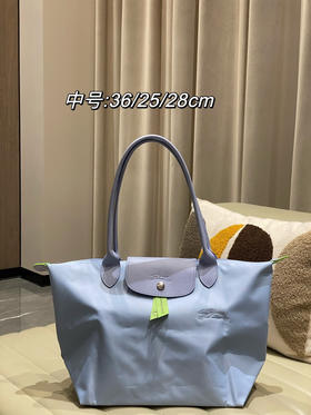 蓝紫色(也叫香芋紫)中号
代购级别 ‼️非市场普通货‼️