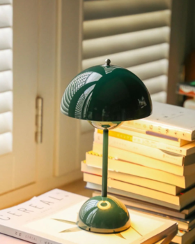 点亮后就是一团悬浮在空中的温柔的蘑菇云~