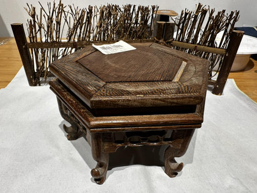 200鸡翅木壶托 商品图1