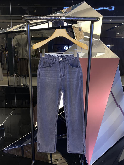 黑色天丝牛仔九分裤 商品图0