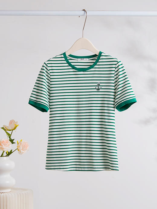 【专属好价】熙世界2025夏季新款绿白条纹T恤女短袖宽松显瘦休闲正肩圆领上衣 商品图2