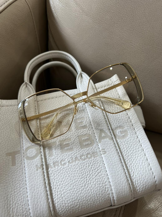 圆正尾货 GG蝴蝶造型 通透鹅黄色 凹造型 防晒 显脸小 太阳镜 商品图1