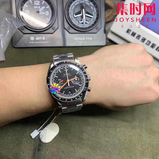 OM欧miga超霸系列 赛车计时码表 原版9900自动上链计时机械机芯，3点盘为12小时和60分钟累积计时盘。所有功能及外观与原版一致。 商品图8