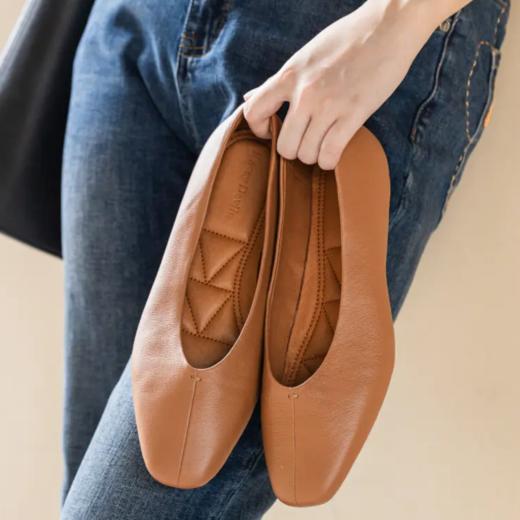 德芙琳Kacey Devlin浅口中缝平底单鞋|软弹暴走不累脚，百搭能穿三季 商品图0